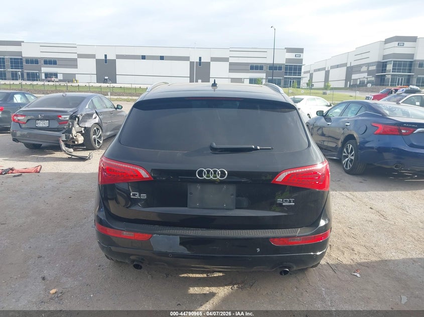 2011 Audi Q5 2.0T Premium VIN: WA1LFAFP1BA113310 Lot: 44790965