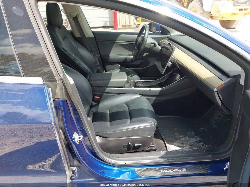 2019 Tesla Model 3 Long Range/Performance