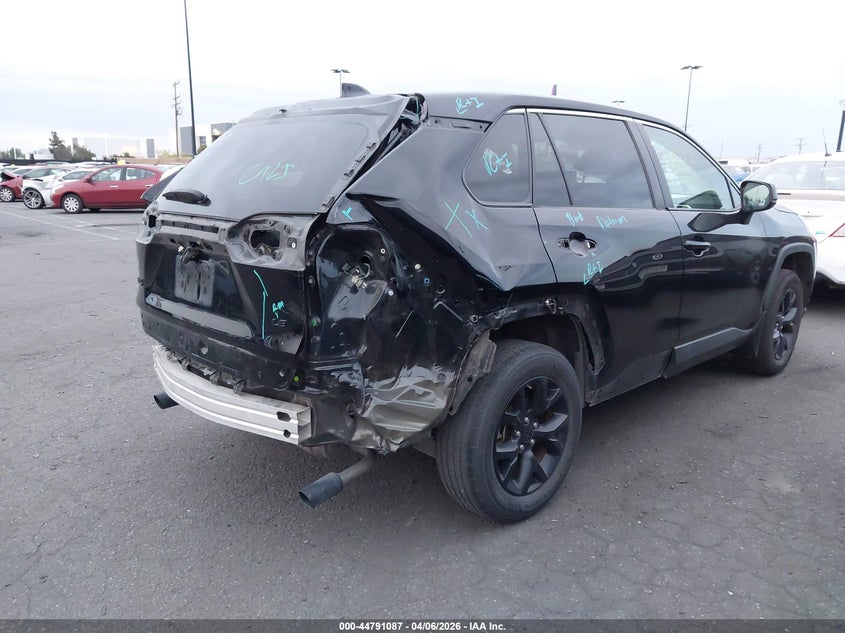 2022 Toyota Rav4 Le