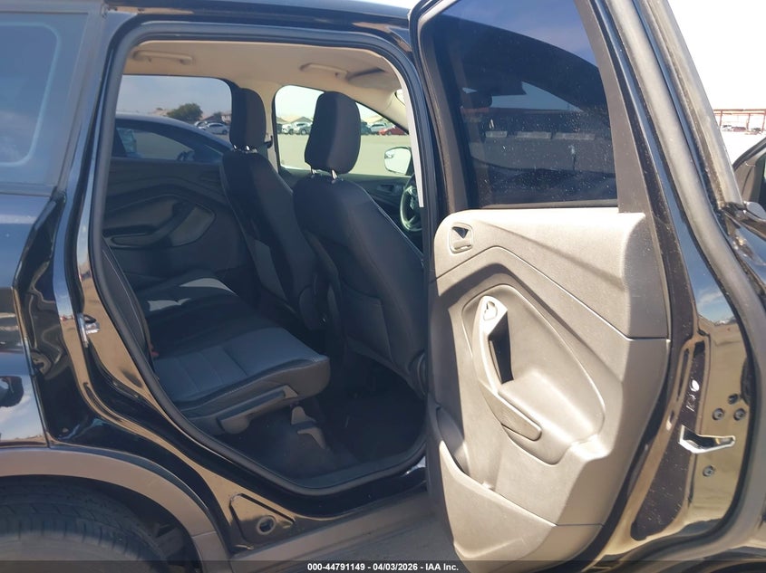 VIN 1FMCU0F79KUC28091 2019 FORD ESCAPE S