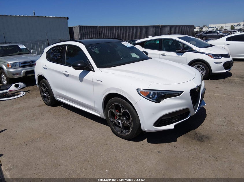 ZASPAKBN6P7D51097 2023 Alfa Romeo Stelvio Veloce Awd auction photo 1