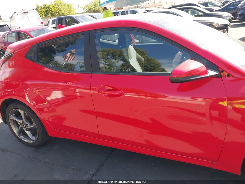 2019 Hyundai Veloster 2.0 VIN: KMHTG6AFXKU006345 Lot: 44791182