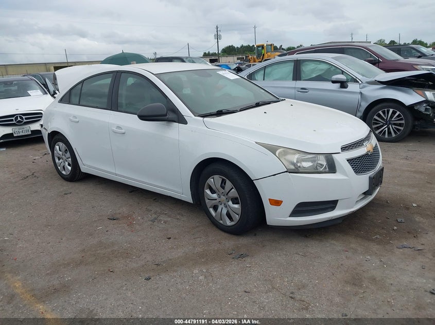 2013 Chevrolet Cruze Ls Auto