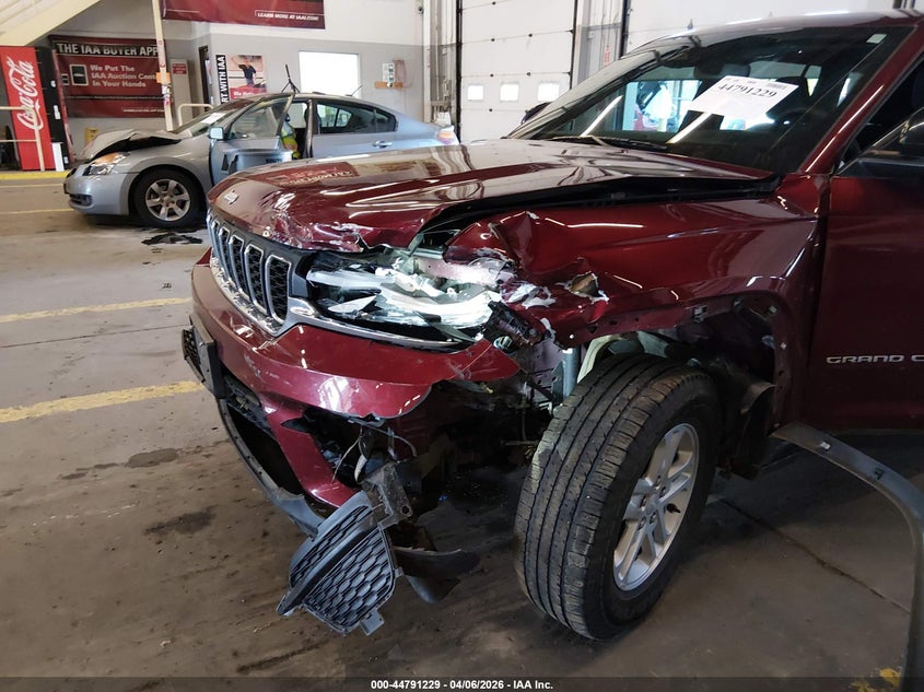 2024 JEEP GRAND CHEROKEE auction photo 6