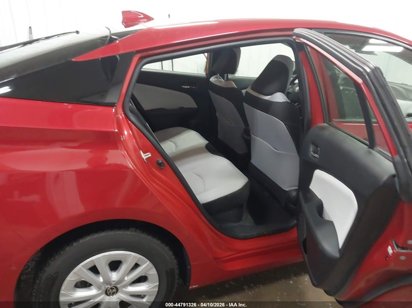 2020 Toyota Prius Le VIN: JTDKARFU0L3106956 Lot: 44791326