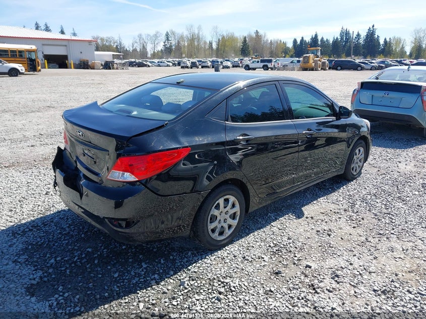 2013 Hyundai Accent Gl