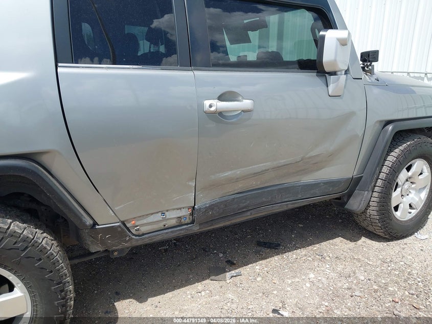 2010 Toyota Fj Cruiser VIN: JTEZU4BF3AK010298 Lot: 44791349