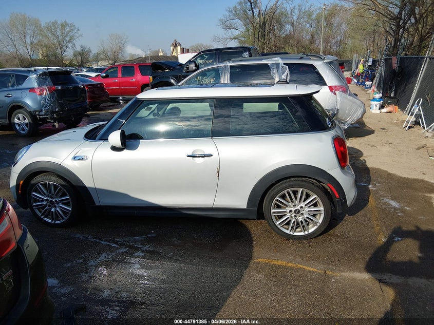 2018 Mini Hardtop Cooper S VIN: WMWXP7C56J2A47355 Lot: 44791385