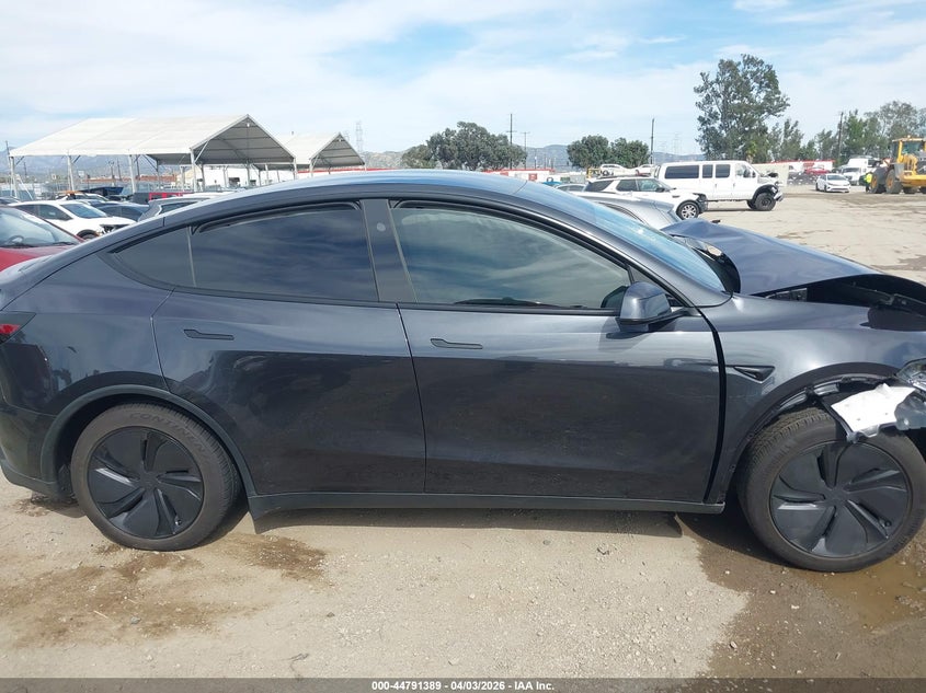 TESLA MODEL Y 2026 VIN 7SAYGDED9TF404182