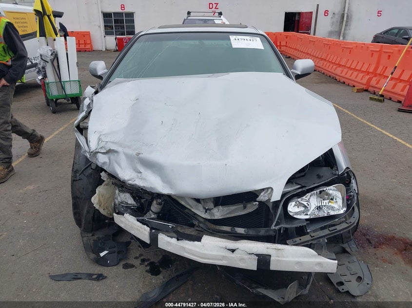 2001 Acura Cl 3.2 Type S VIN: 19UYA42601A021811 Lot: 44791427