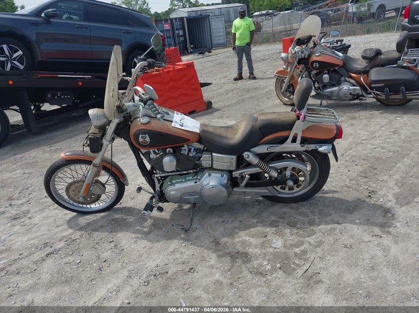 2008 Harley-Davidson Fxdwg 105Th Anniversary Edition VIN: 1HD1GP4498K305386 Lot: 44791437