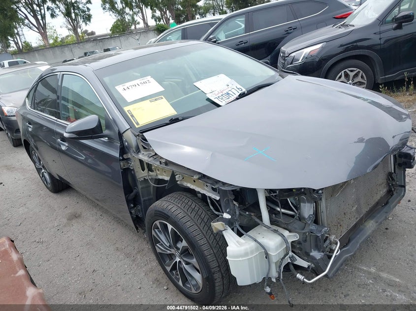 2016 Toyota Avalon Xle Plus