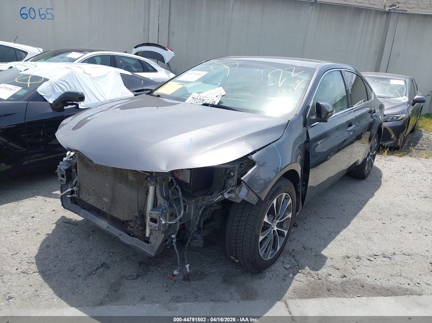 2016 Toyota Avalon Xle Plus