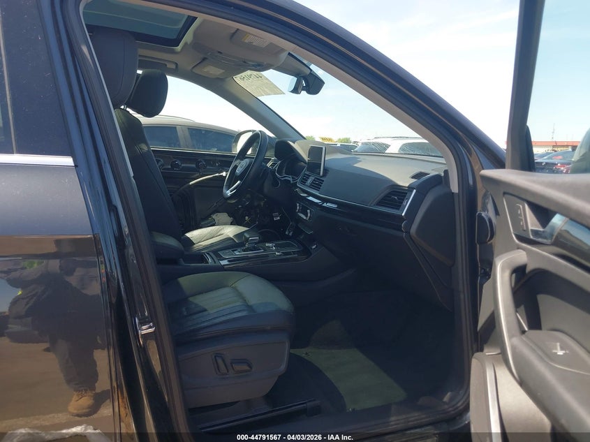 2018 Audi Q5 2.0T Premium/2.0T Tech Premium