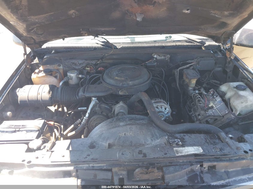 1992 Chevrolet Suburban K2500 VIN: 1GNGK26K5NJ322123 Lot: 44791574