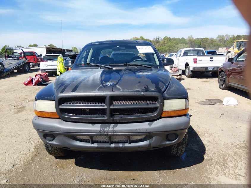 2004 Dodge Dakota Sport/Sxt VIN: 1D7HG38K74S522601 Lot: 44791618