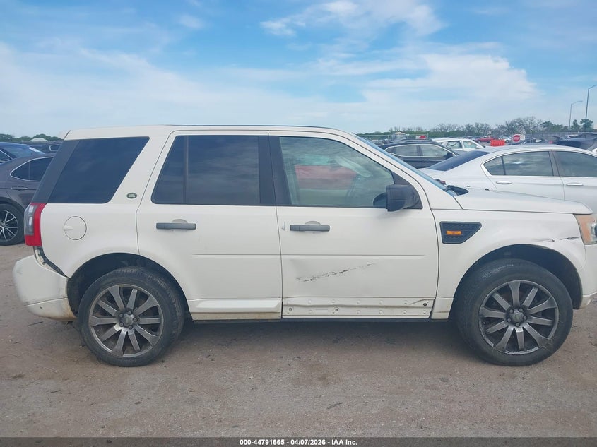 2008 Land Rover Lr2 Hse VIN: SALFR24NX8H105197 Lot: 44791665