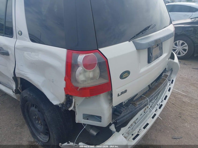 2008 Land Rover Lr2 Hse VIN: SALFR24NX8H105197 Lot: 44791665