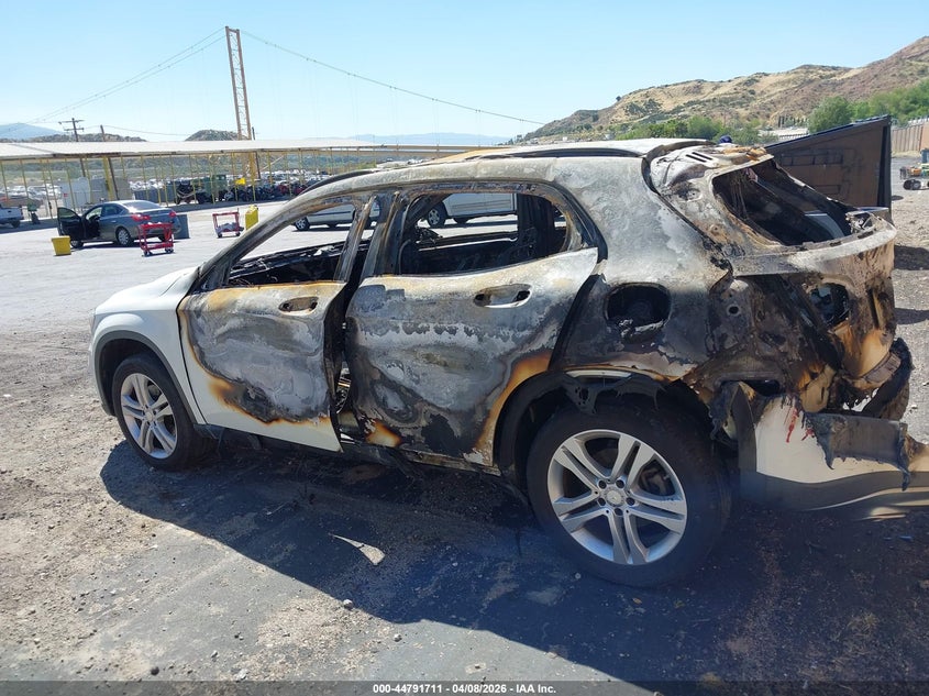 2017 Mercedes-Benz Gla 250 4Matic VIN: WDCTG4GB5HJ337819 Lot: 44791711