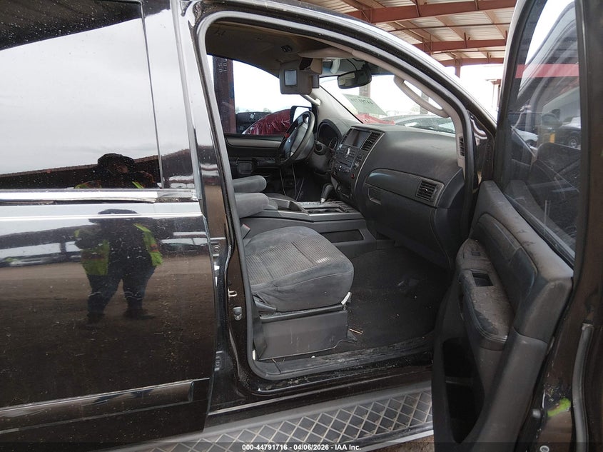 2010 Nissan Armada Se