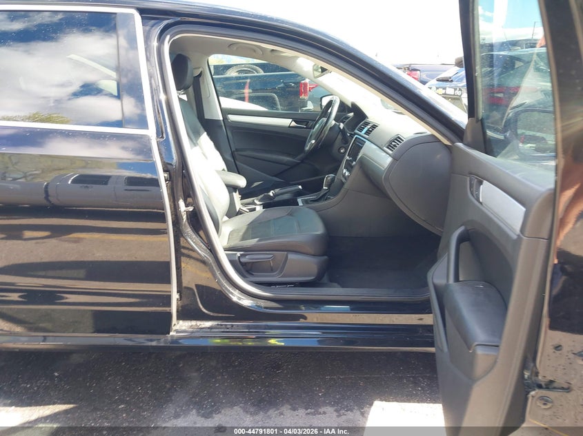 2012 Volkswagen Passat 2.5L Se