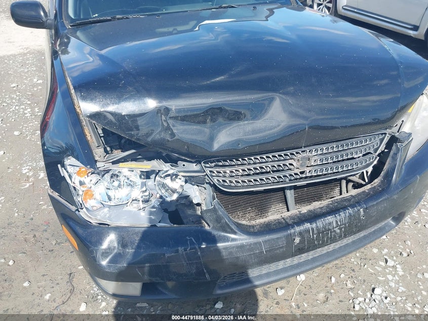 2004 Lexus Is 300 Base W/5-Speed Manual VIN: JTHBD192240089081 Lot: 44791886