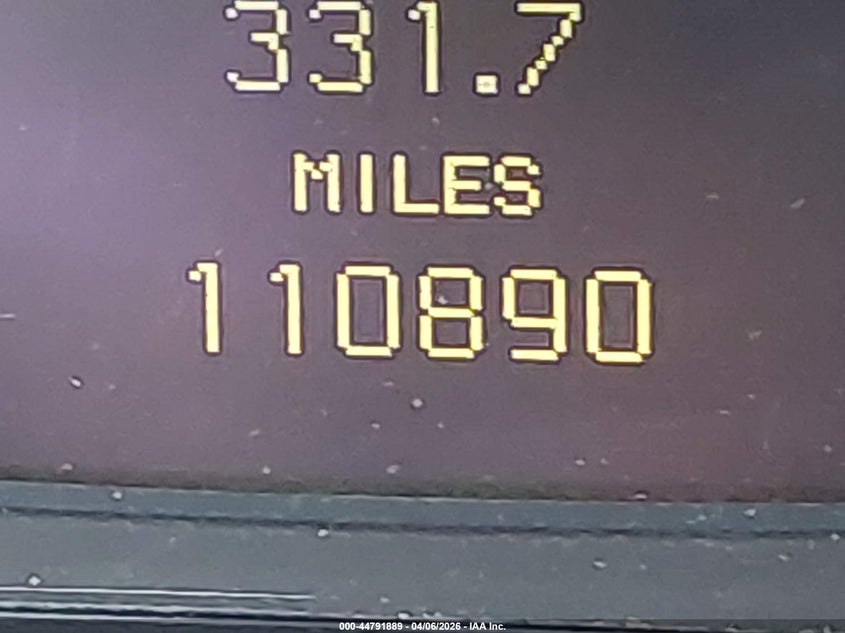 2000 Mercedes-Benz E 320 VIN: WDBJF65J2YB145918 Lot: 44791889