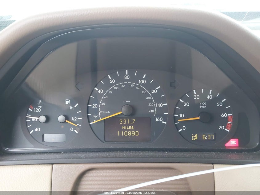 2000 Mercedes-Benz E 320 VIN: WDBJF65J2YB145918 Lot: 44791889