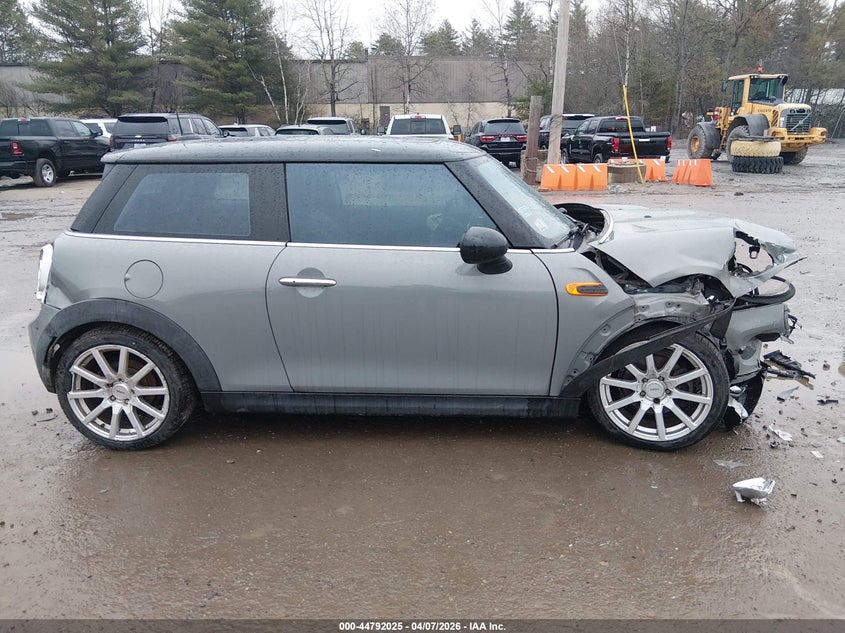 2017 Mini Hardtop Cooper VIN: WMWXP5C37H3B15847 Lot: 44792025