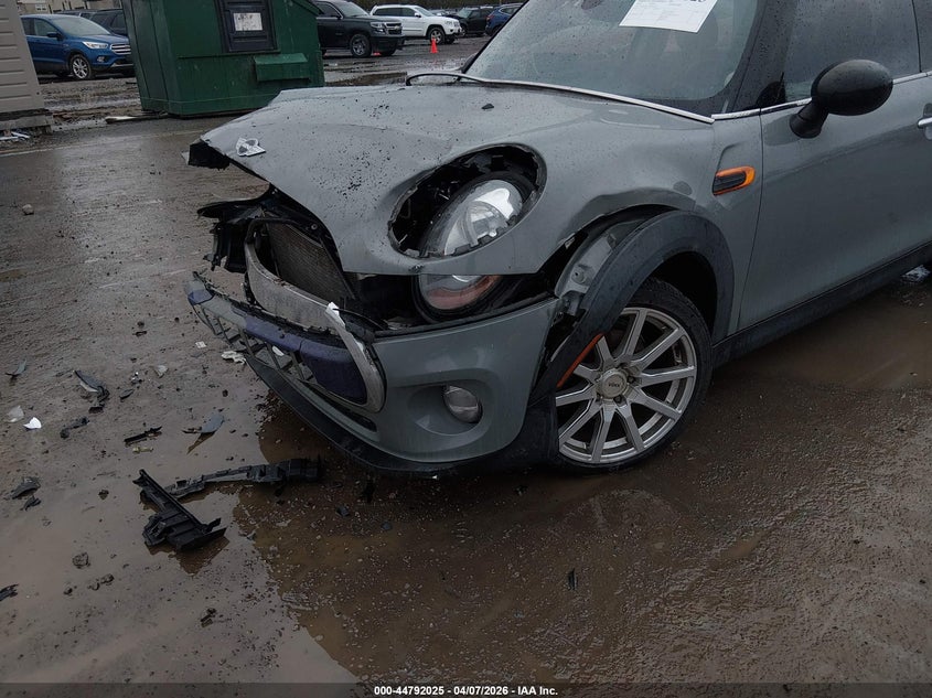 2017 Mini Hardtop Cooper VIN: WMWXP5C37H3B15847 Lot: 44792025