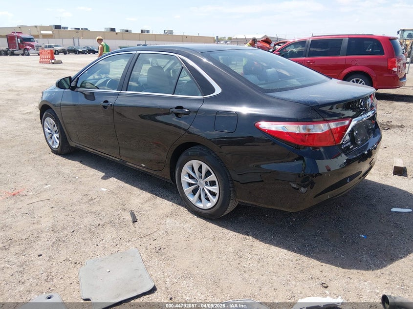 2017 TOYOTA CAMRY auction photo 3