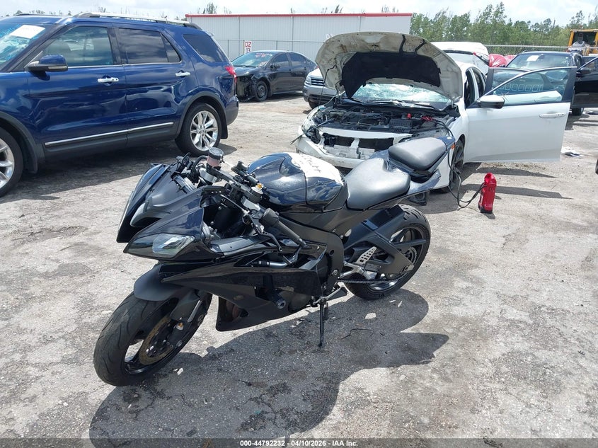 2011 Yamaha Yzfr6 VIN: JYARJ16E8BA021569 Lot: 44792232