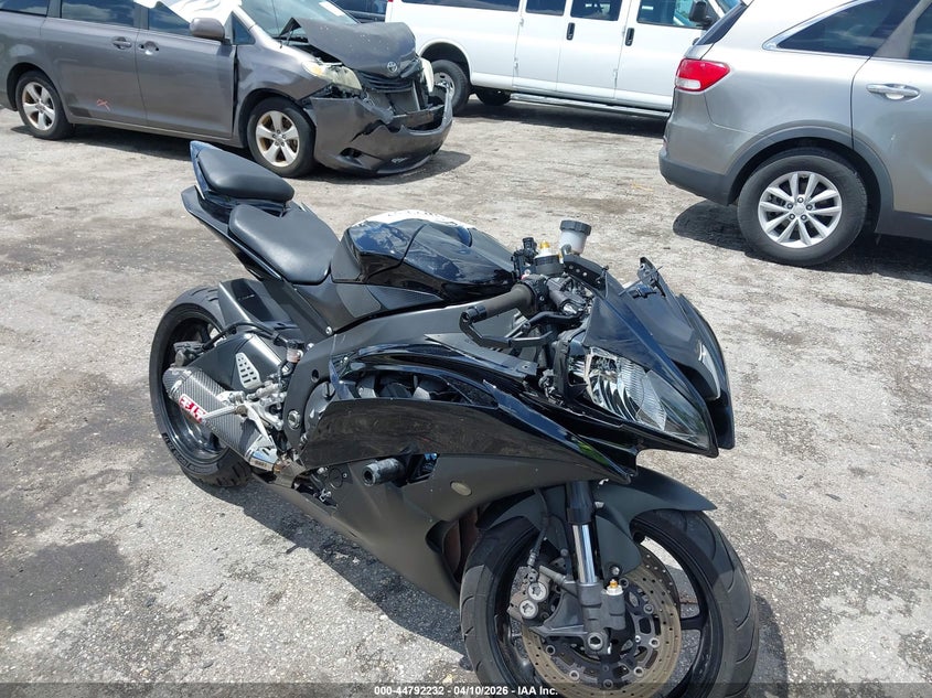 2011 Yamaha Yzfr6 VIN: JYARJ16E8BA021569 Lot: 44792232