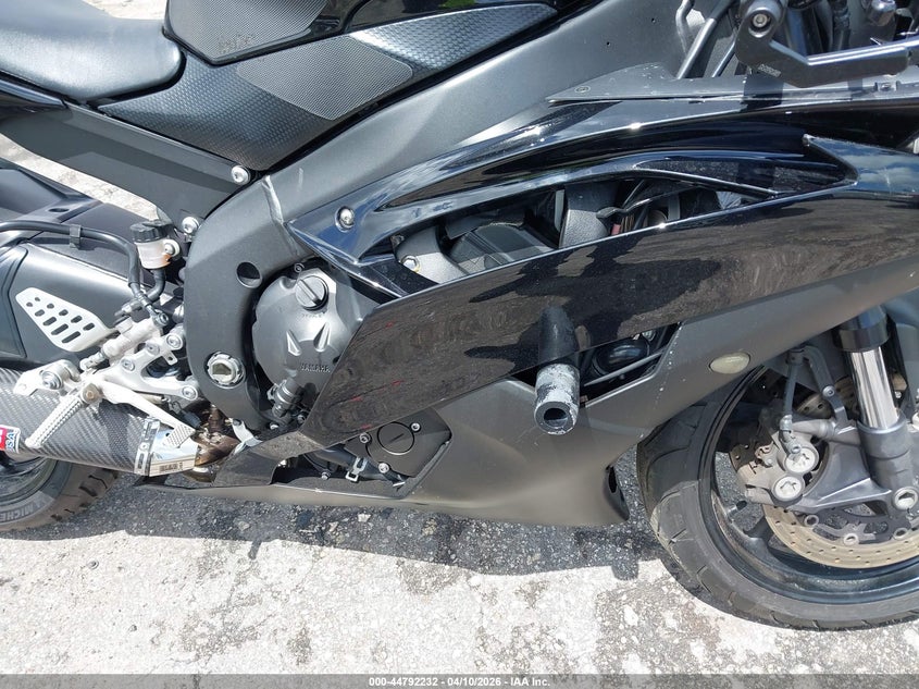 2011 Yamaha Yzfr6 VIN: JYARJ16E8BA021569 Lot: 44792232