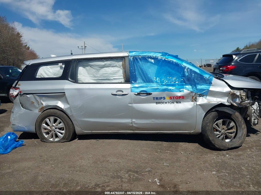 2018 Kia Sedona L VIN: KNDMA5C18J6403397 Lot: 44792237