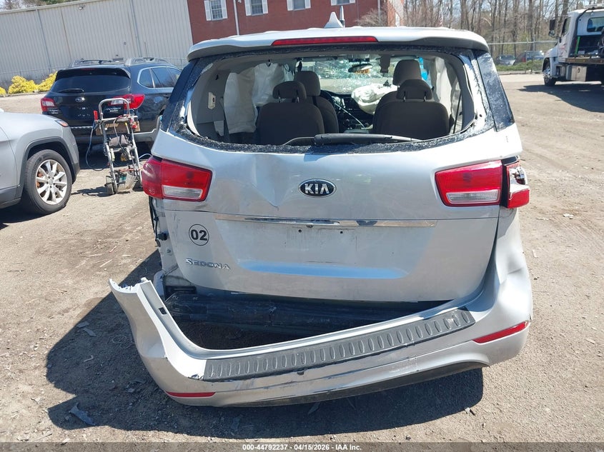 2018 Kia Sedona L VIN: KNDMA5C18J6403397 Lot: 44792237