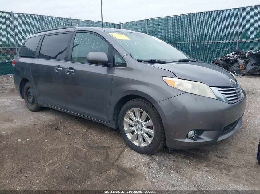 2011 Toyota Sienna Limited V6