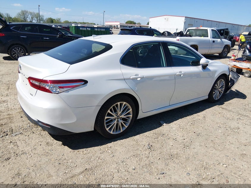 2020 Toyota Camry Xle