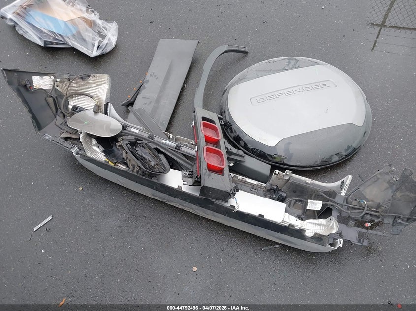 2023 Land Rover Defender 110 S VIN: SALEJ7EX8P2150866 Lot: 44792496