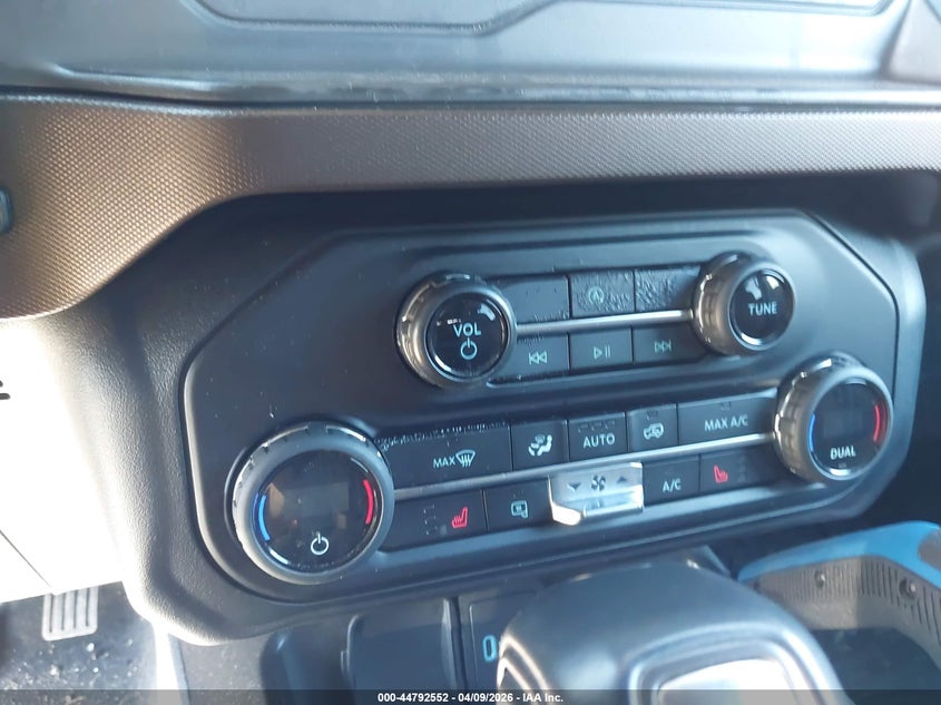 2021 Ford Bronco Outer Banks VIN: 1FMDE5BH2MLA68691 Lot: 44792552