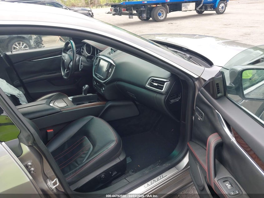 2016 Maserati Ghibli S