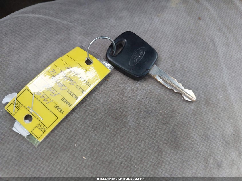 1999 Ford Crown Victoria Lx VIN: 2FAFP74W4XX119409 Lot: 44792601