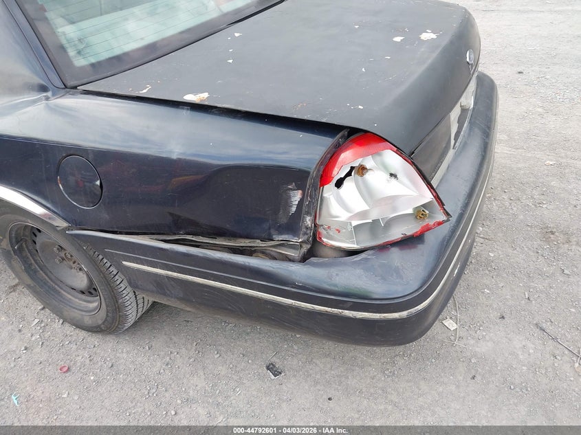 1999 Ford Crown Victoria Lx VIN: 2FAFP74W4XX119409 Lot: 44792601