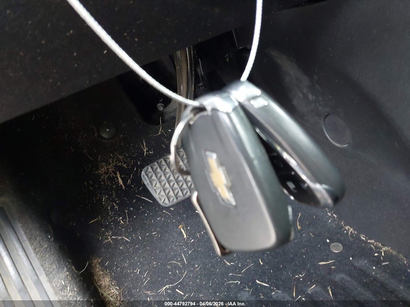 VIN 2GNAXKEX0J6348771 2018 CHEVROLET EQUINOX LT