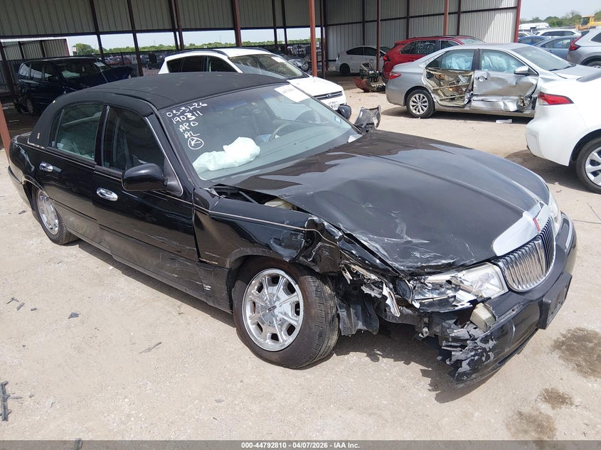 1998 Lincoln Town Car Signature