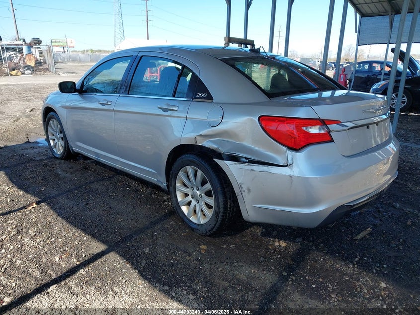 2011 Chrysler 200 Touring