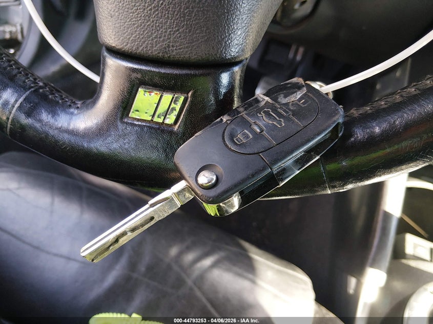 2001 Audi Tt VIN: TRUSC28N711004382 Lot: 44793253