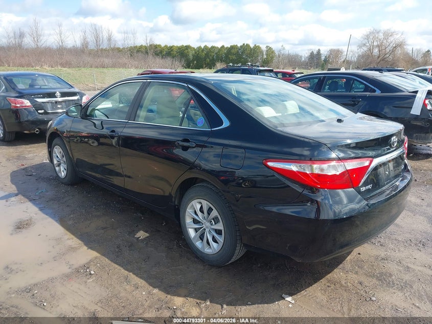 2015 Toyota Camry Le