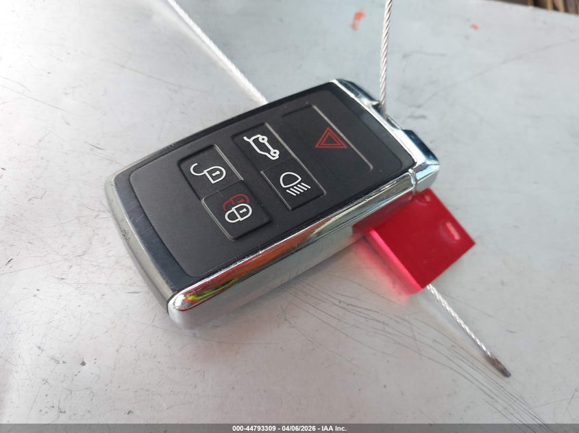 2025 Land Rover Range Rover Velar P250 Dynamic Se VIN: SALYL2EX7SA810338 Lot: 44793309