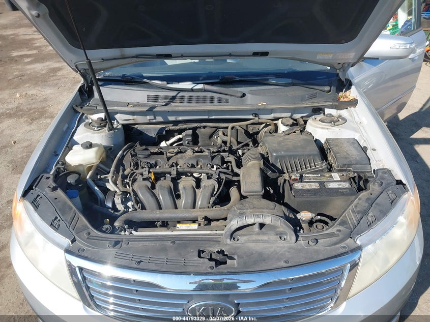 2009 Kia Optima Lx VIN: KNAGE228695304235 Lot: 44793329